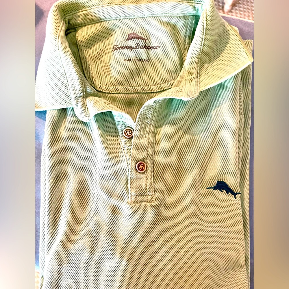 Tommy Bahama Large sea foam Green Polo great for Springtime outdoor weather